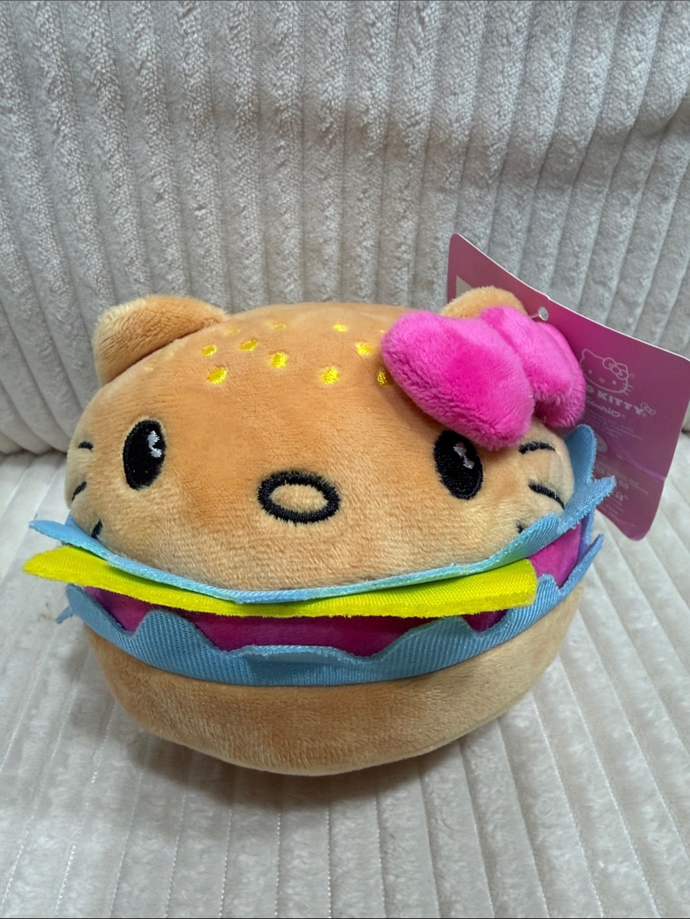 Hello Kitty Burger Plush with Pink Bow. New. So cute!